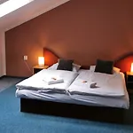 Hotel Club Trio