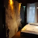Club Trio Hotel