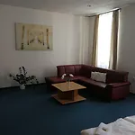 Hotel Club Trio 3*