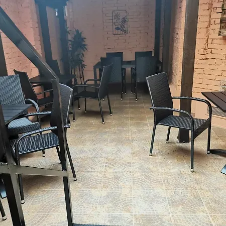 Club Trio Hotel 3*