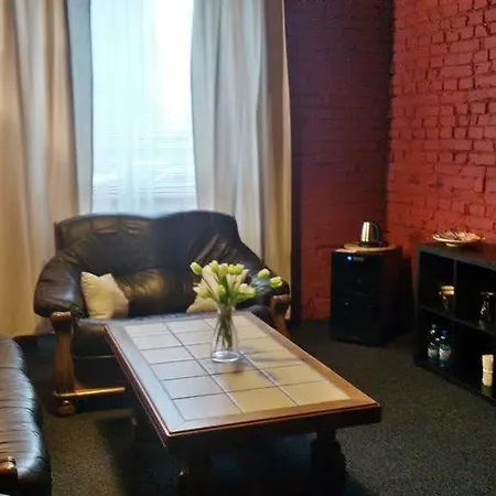 Club Trio Hotel 3*