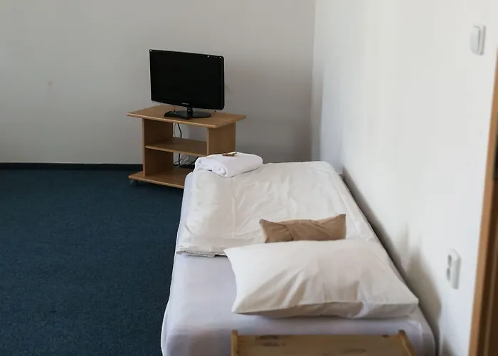 Club Trio Hotel 3*